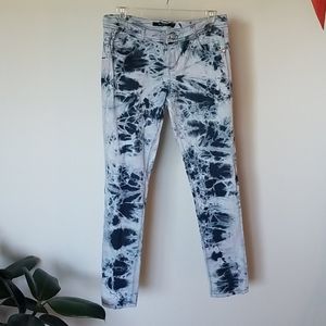 Acid washed tie-dye skinny stretchy jeans